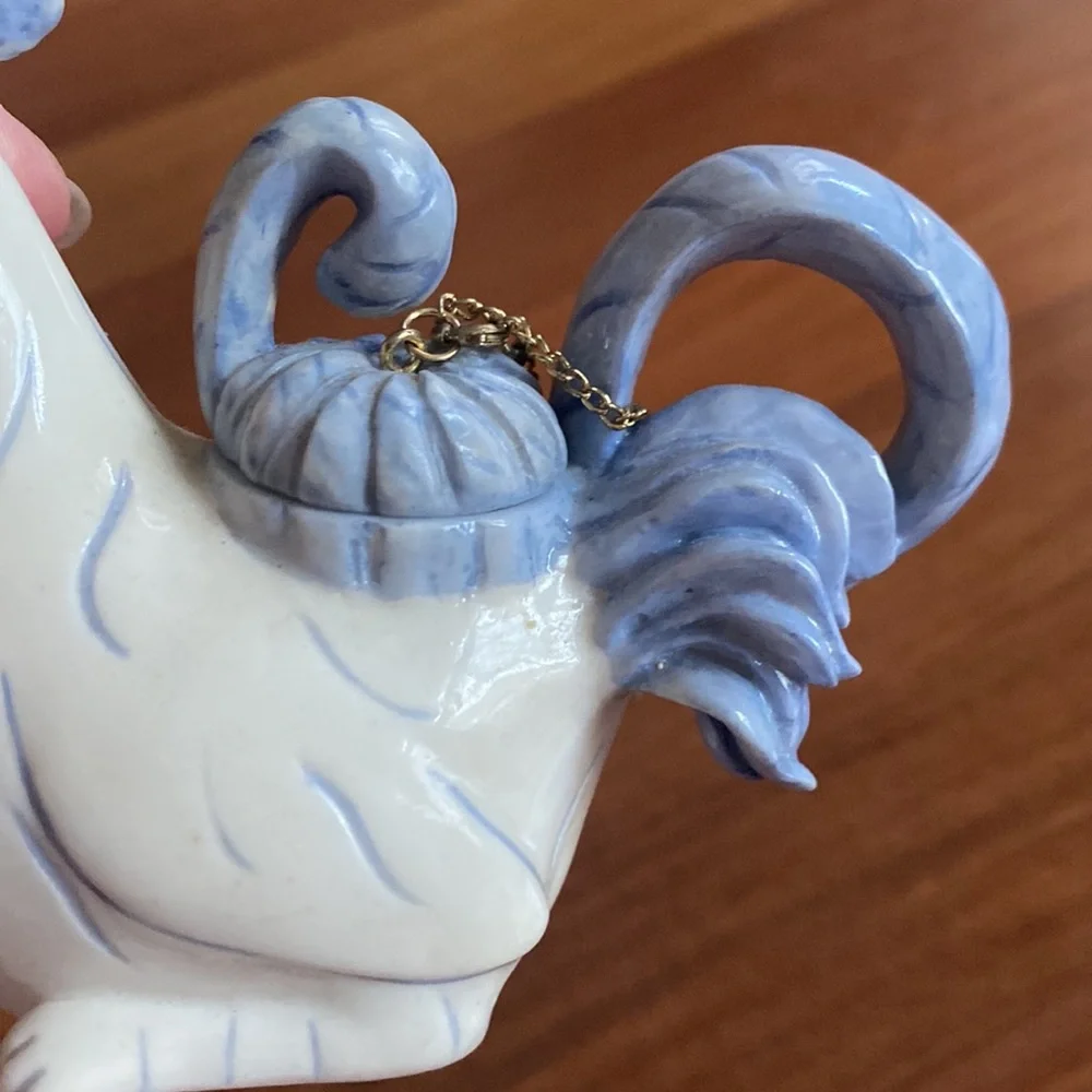 Nini Rooster Vintage Teapot EUC with Chain Hand Painted White & Blue